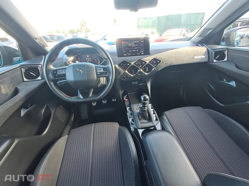 DS DS3 Crossback PureTech 100 PERFORMANCE LINE
