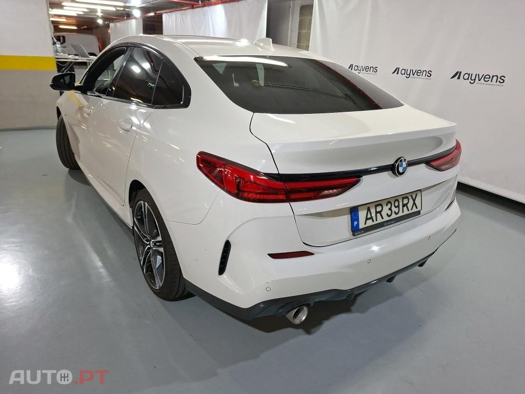 BMW 216 d Pack Essence