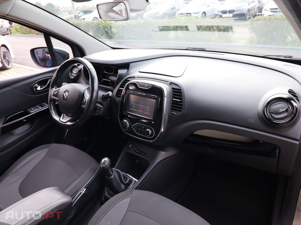 Renault Captur 1.0 TCe Exclusive