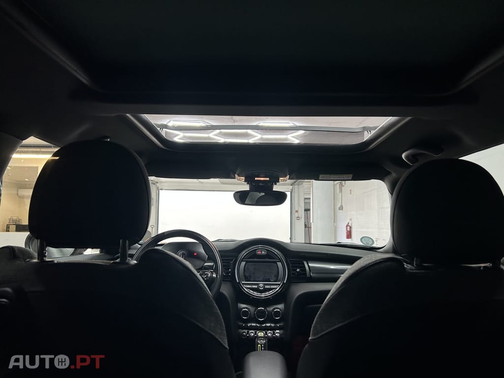 MINI Cooper Cooper SE