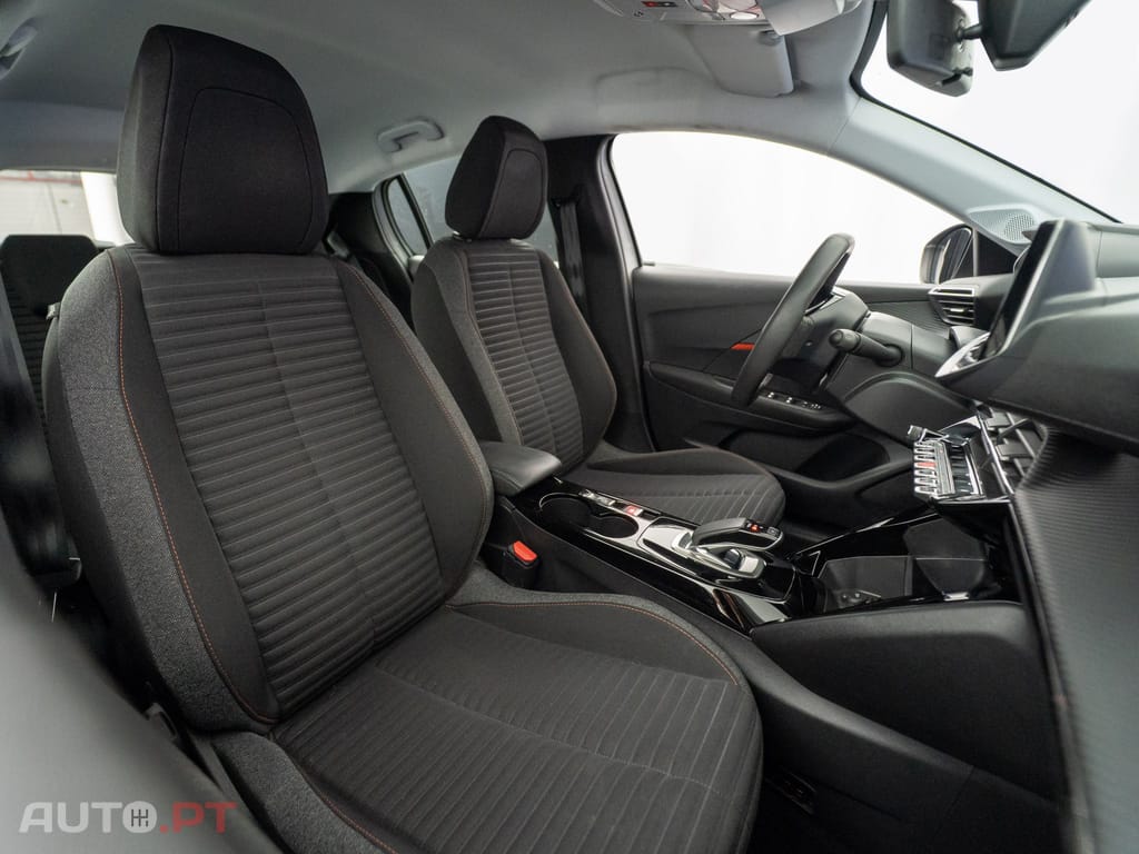 Peugeot E-208 50 kWh Active Pack