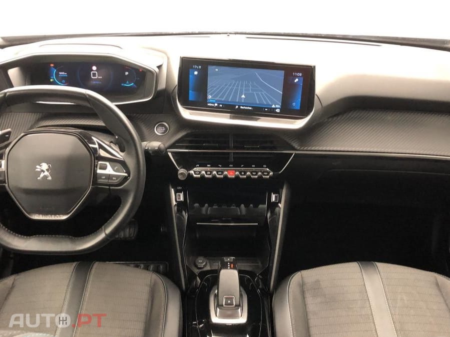 Peugeot 2008 1.5 BlueHDi Allure Pack EAT8