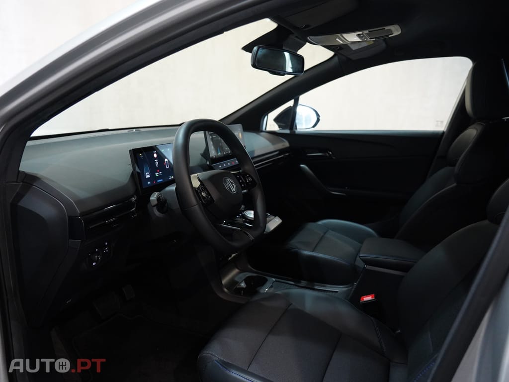 MG MG4 64 kWh Luxury