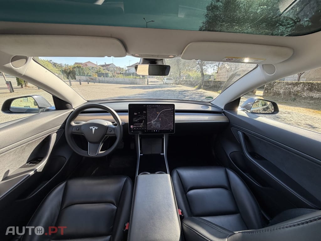 Tesla Model 3 Standard Range Plus RWD