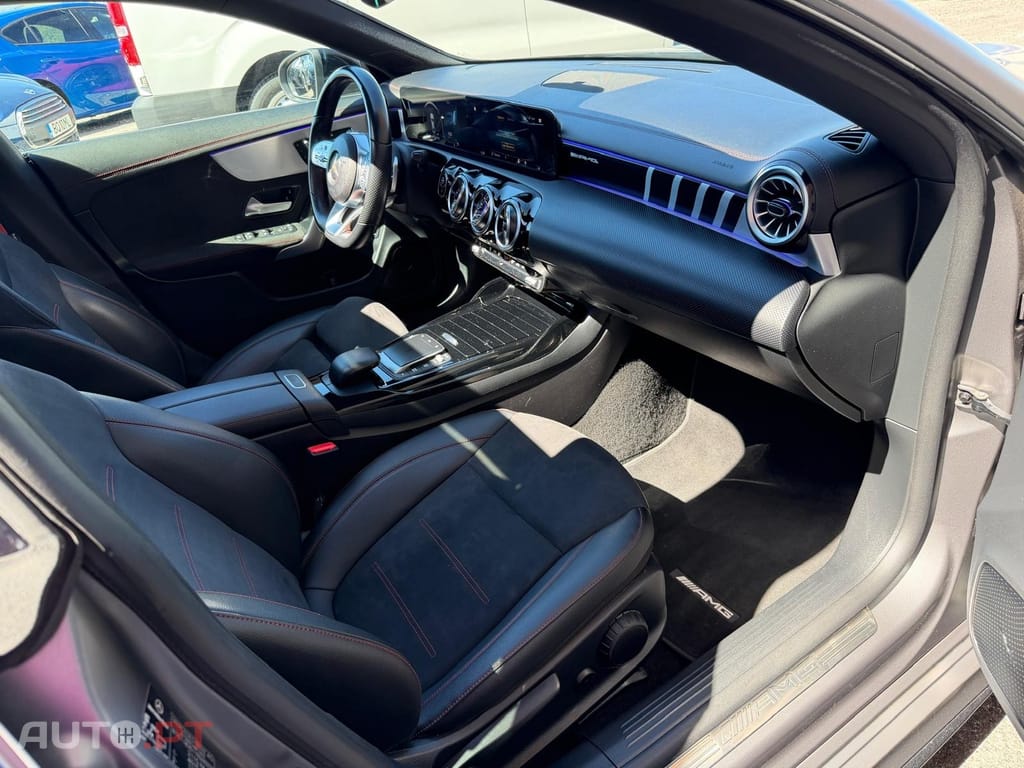 Mercedes-Benz CLA 35 AMG 4Matic Speedshift 7G-DCT
