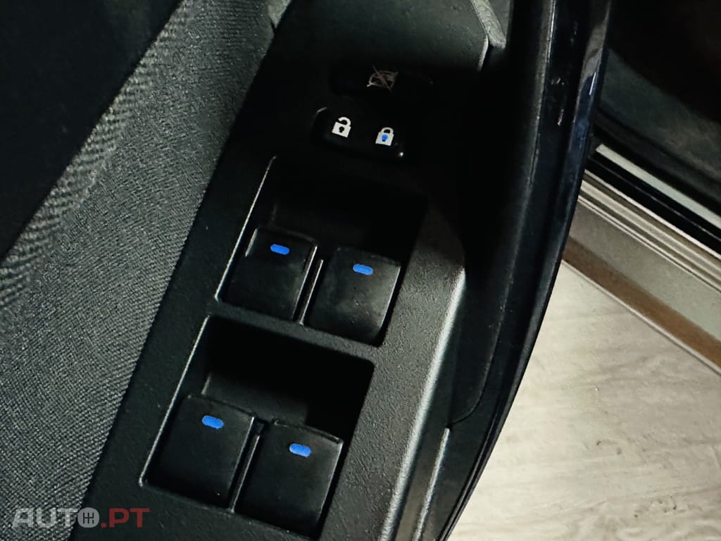 Toyota Auris Touring Sports 1.8 HSD Comfort +P.Sport+Navi