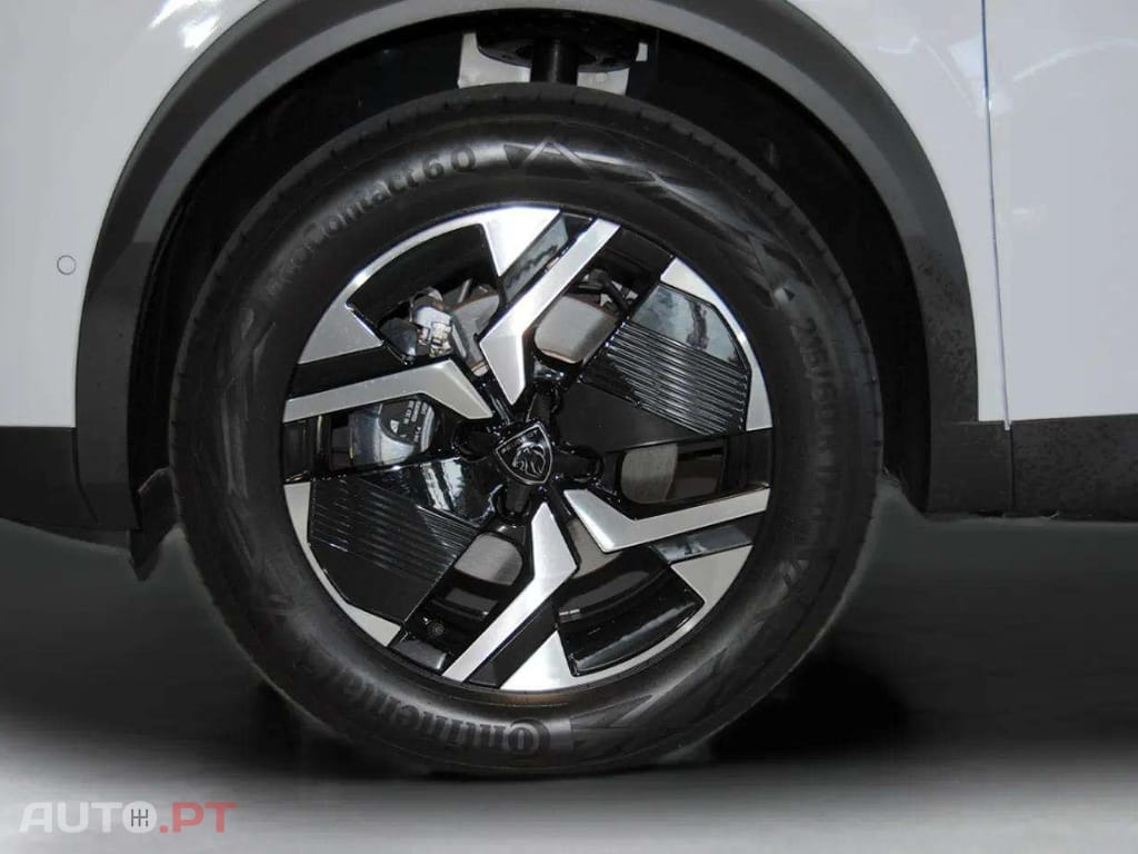 Peugeot E-2008 50 kWh Allure Pack