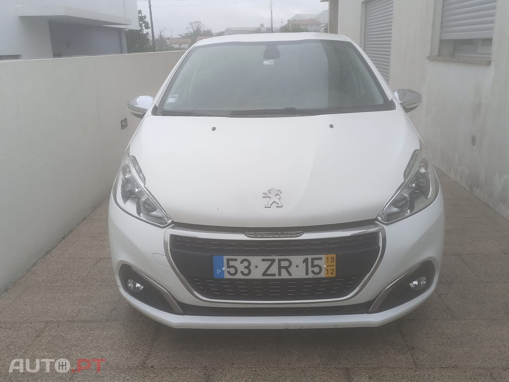 Peugeot 208 1.5 Hdi