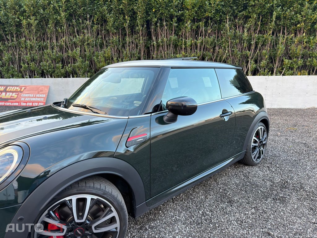 MINI John Cooper Works Premium JCW Plus Auto