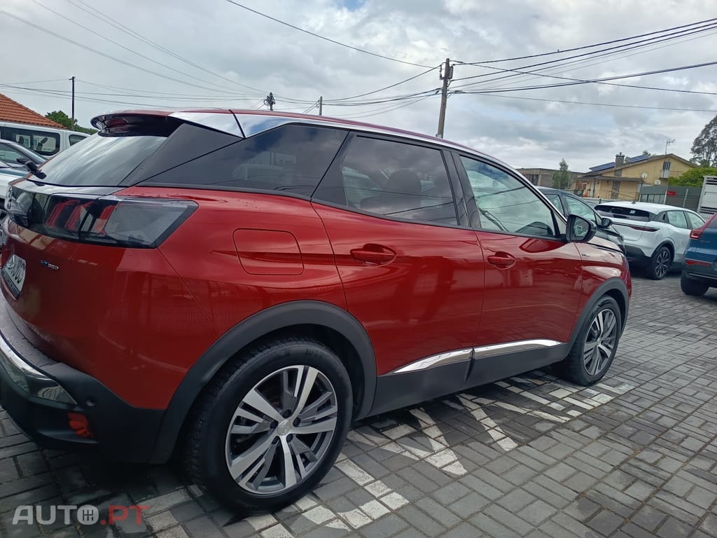 Peugeot 3008 1.6 Hybrid Allure e-EAT8