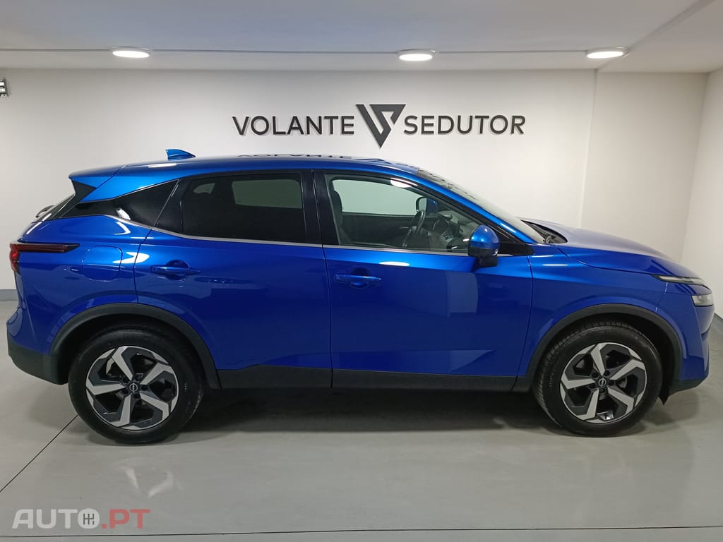 Nissan Qashqai 1.3 DIG-T N-Connecta LED+SKY Xtronic
