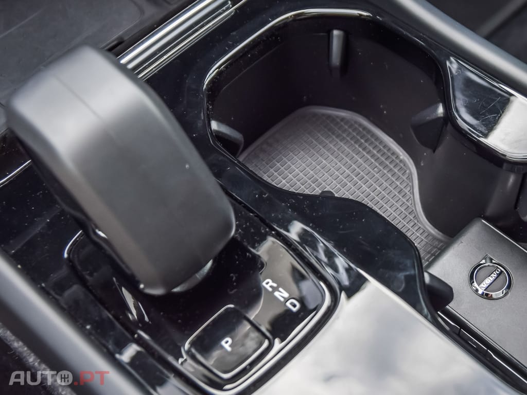 Volvo C40 Recharge Extended Range Plus