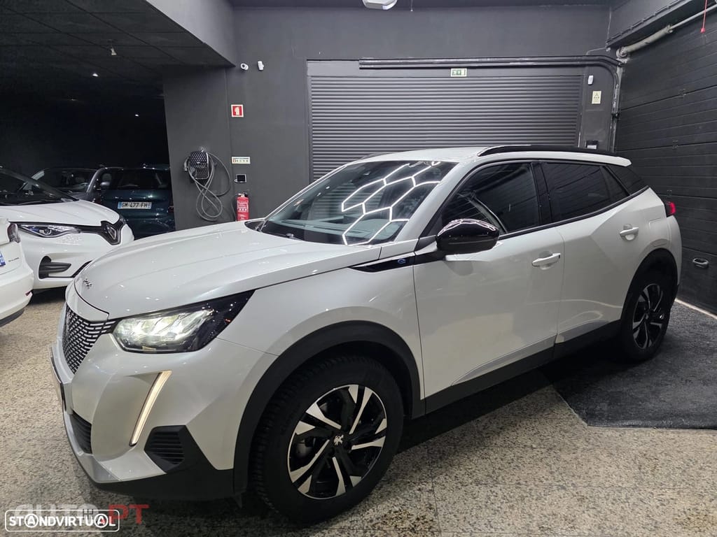 Peugeot E-2008 50 kWh Allure Pack