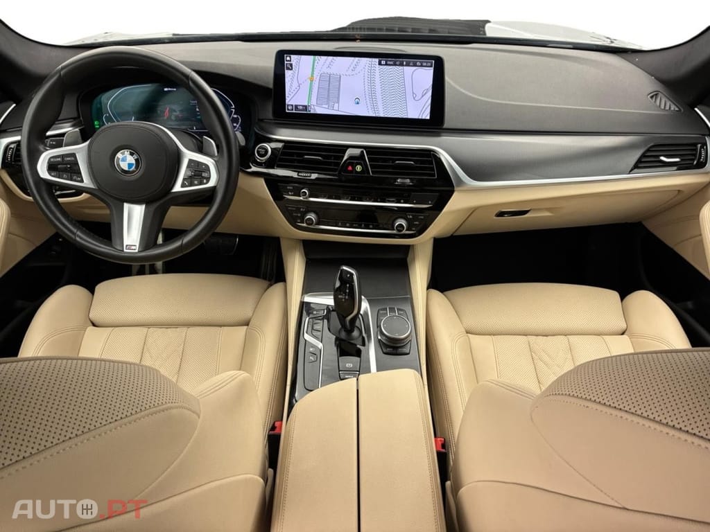 BMW 530 e Pack Desportivo M