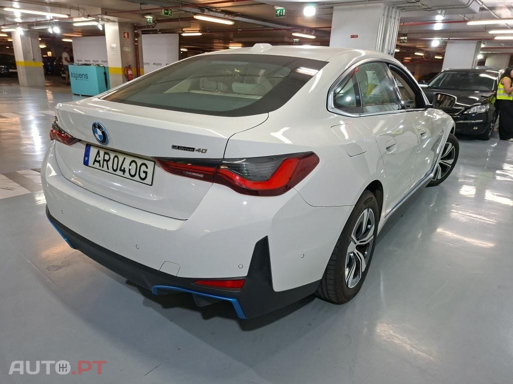 BMW i4 eDrive40