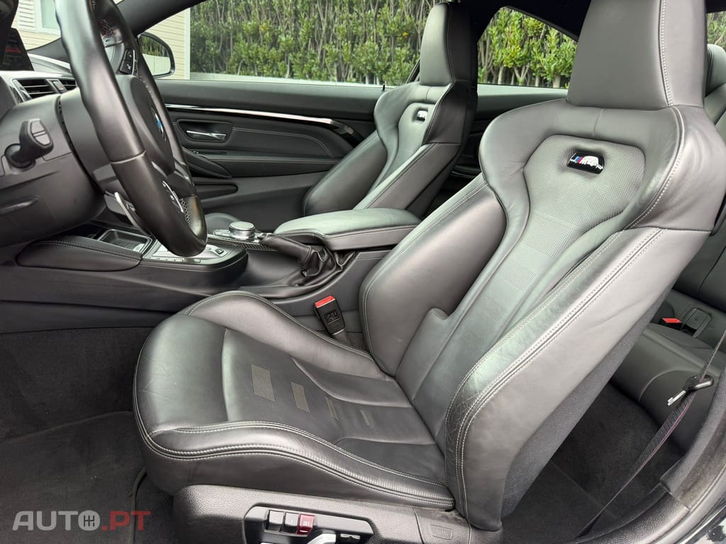 BMW M4 DKG Competition