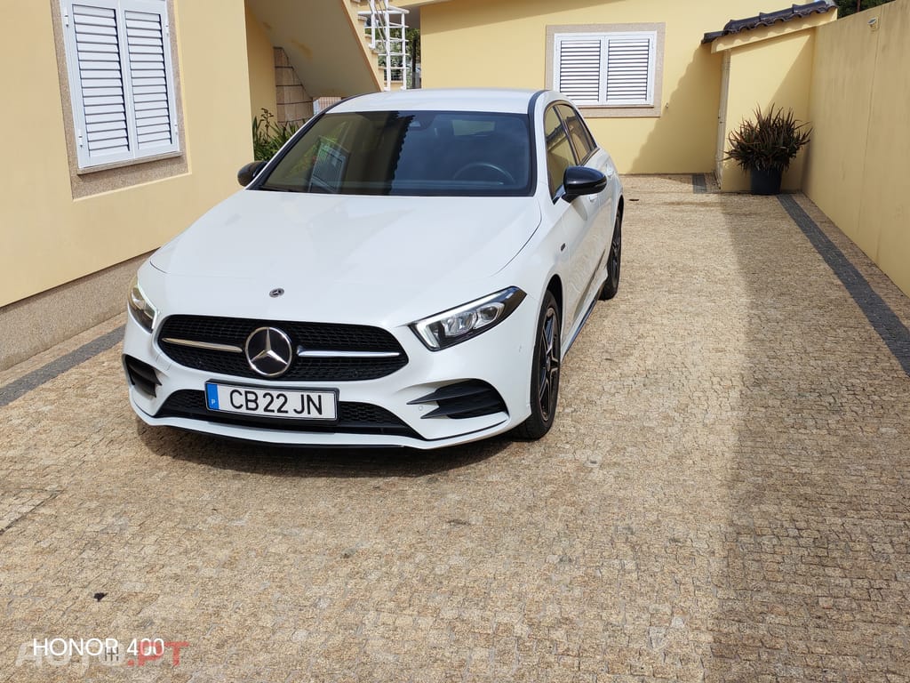 Mercedes-Benz 250 A250 e AMG LINE híbrido plug in 218 cv