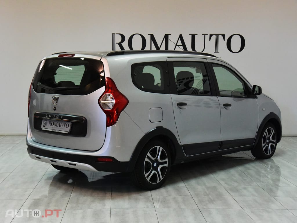 Dacia Lodgy 1.5 Blue dCi Stepway 7L