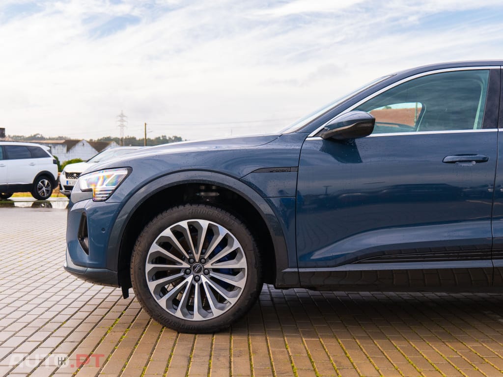 Audi Q8 E-Tron 55 quattro Advanced