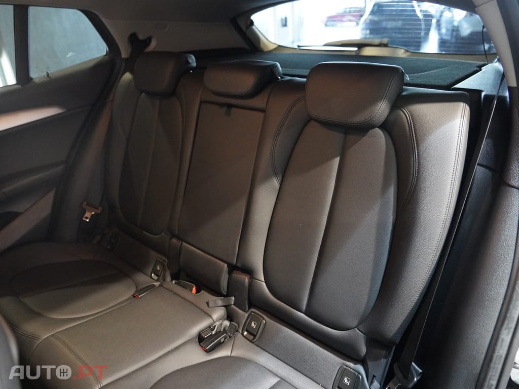 BMW X2 16 d sDrive Auto