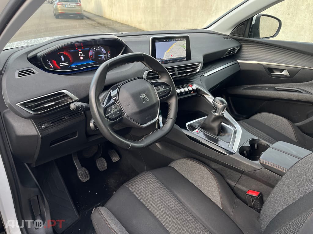 Peugeot 3008 1.5 BlueHDi Allure
