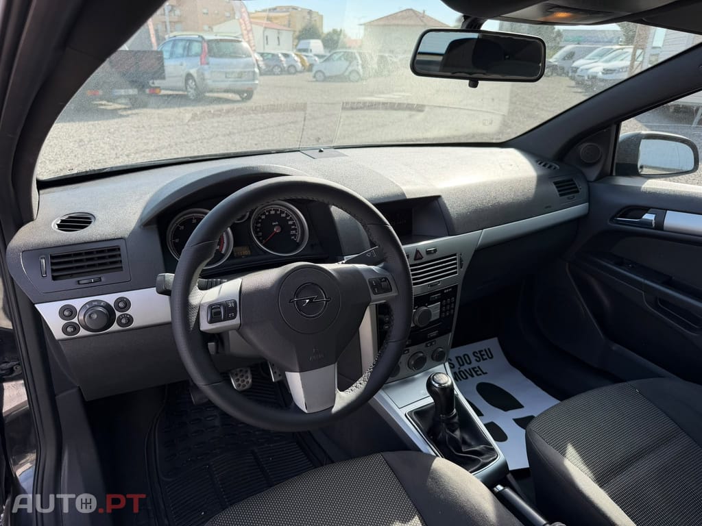 Opel Astra GTC 1.3 CDTi