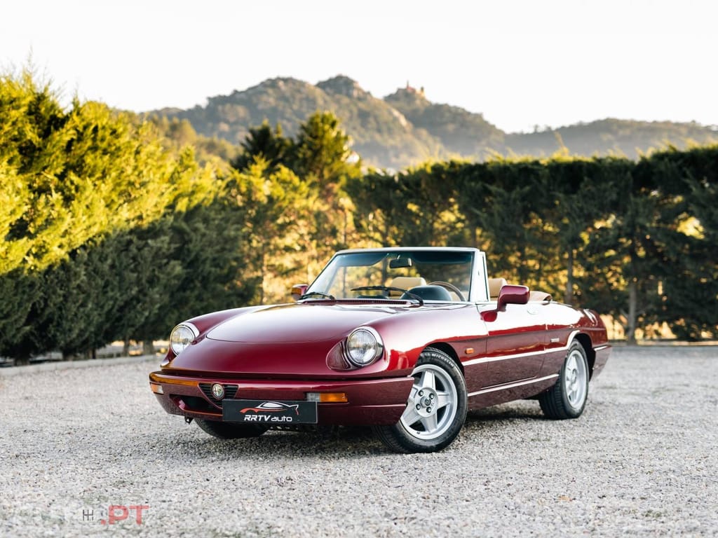 Alfa Romeo Spider 2.0