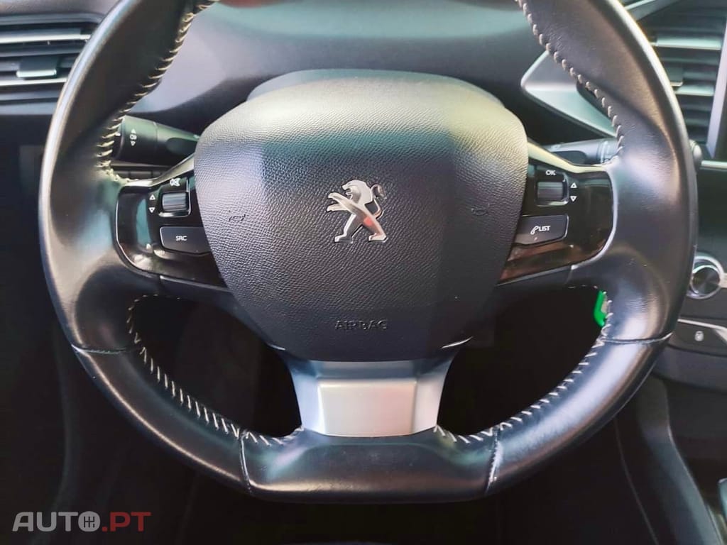 Peugeot 308 1.5 BlueHDi Business Line