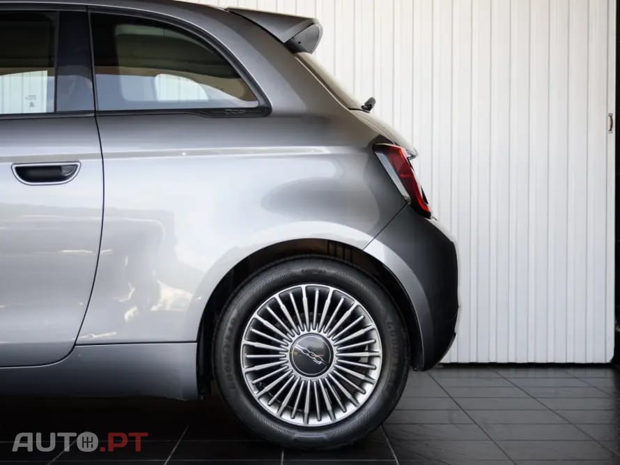 Fiat 500e 42 kWh Icon