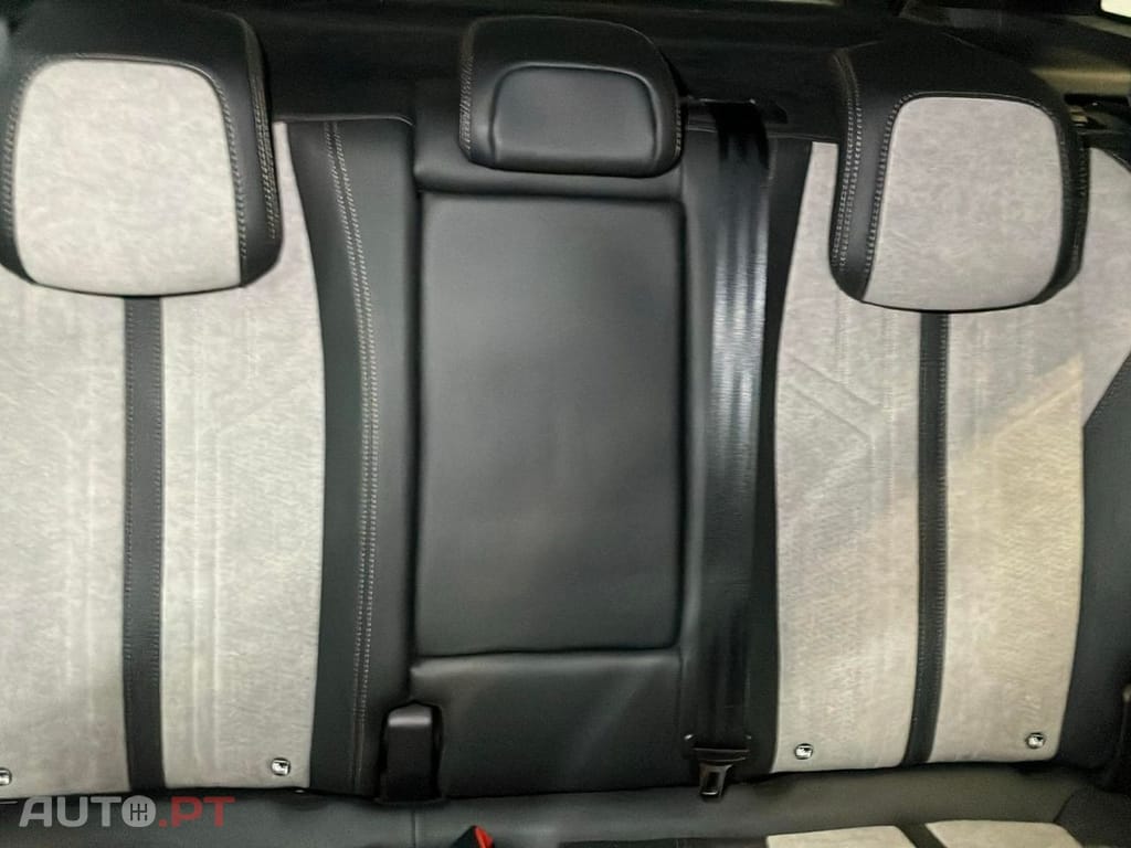 Peugeot 3008 1.6 Hybrid4 GT Pack e-EAT8