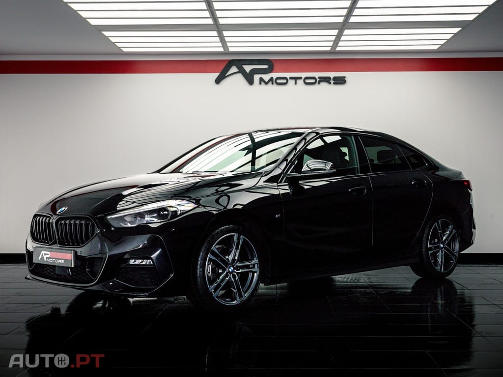 BMW 218 i Pack Desportivo M