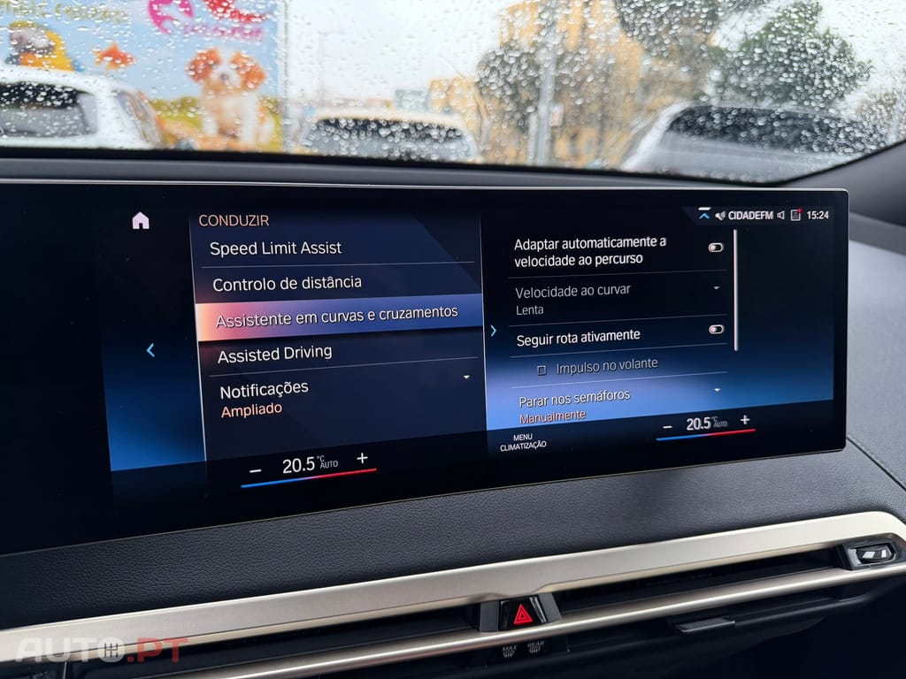 BMW iX xDrive 40 Pack Desportivo