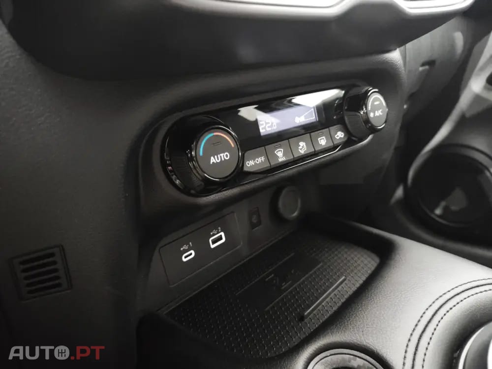 Nissan Juke 1.0 DIG-T N-Connecta DCT