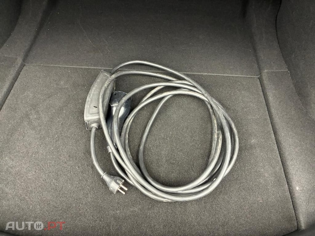 Tesla Model 3 Standard Range Plus RWD