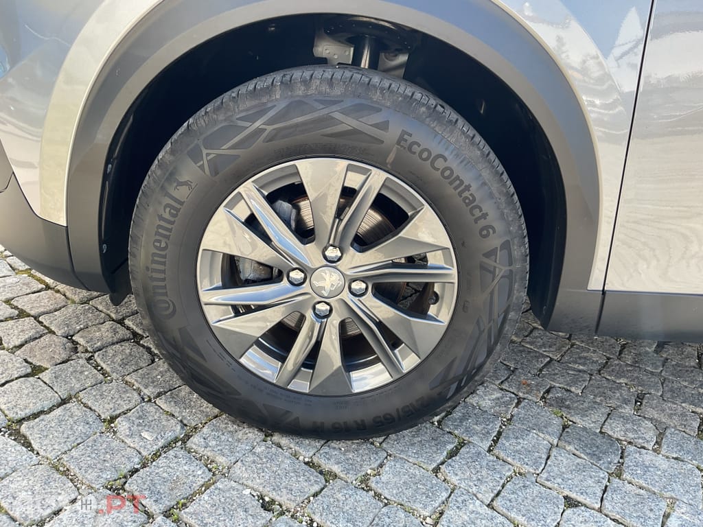 Peugeot 2008 1.2 PureTech Style