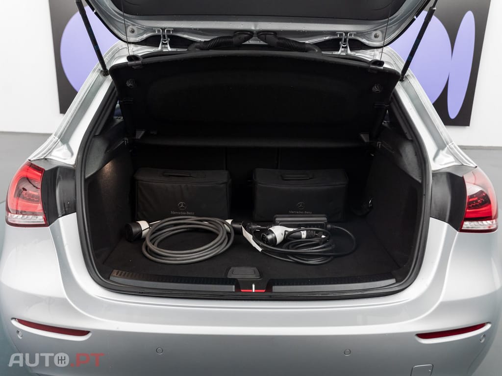 Mercedes-Benz A 250 e Style Plus