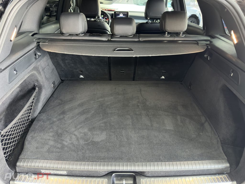Mercedes-Benz GLC 350 Outro