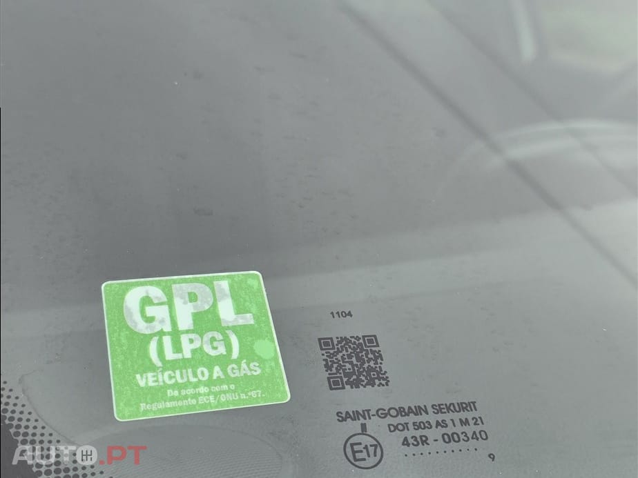 Renault Clio 0.9 TCe Limited Bi-Fuel