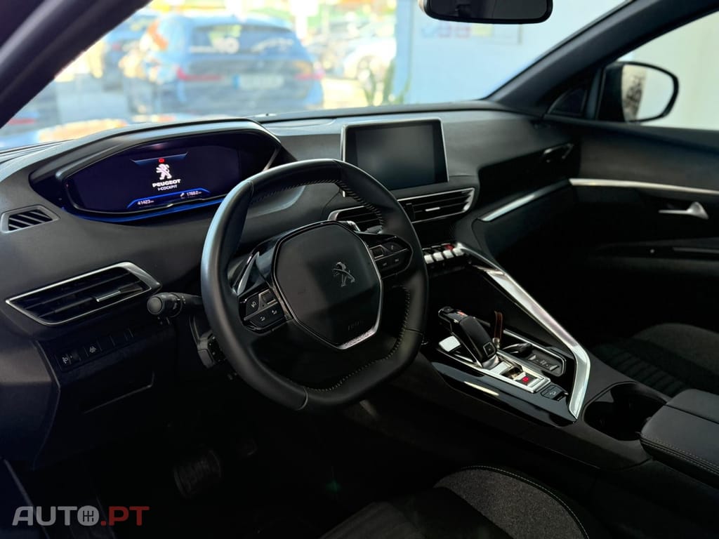 Peugeot 3008 1.2 PureTech Allure EAT8