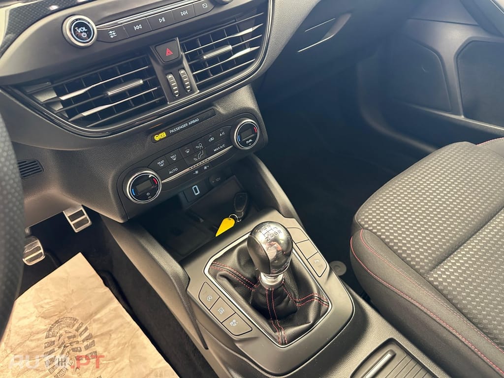 Ford Focus SW 1.0 EcoBoost MHEV ST-Line