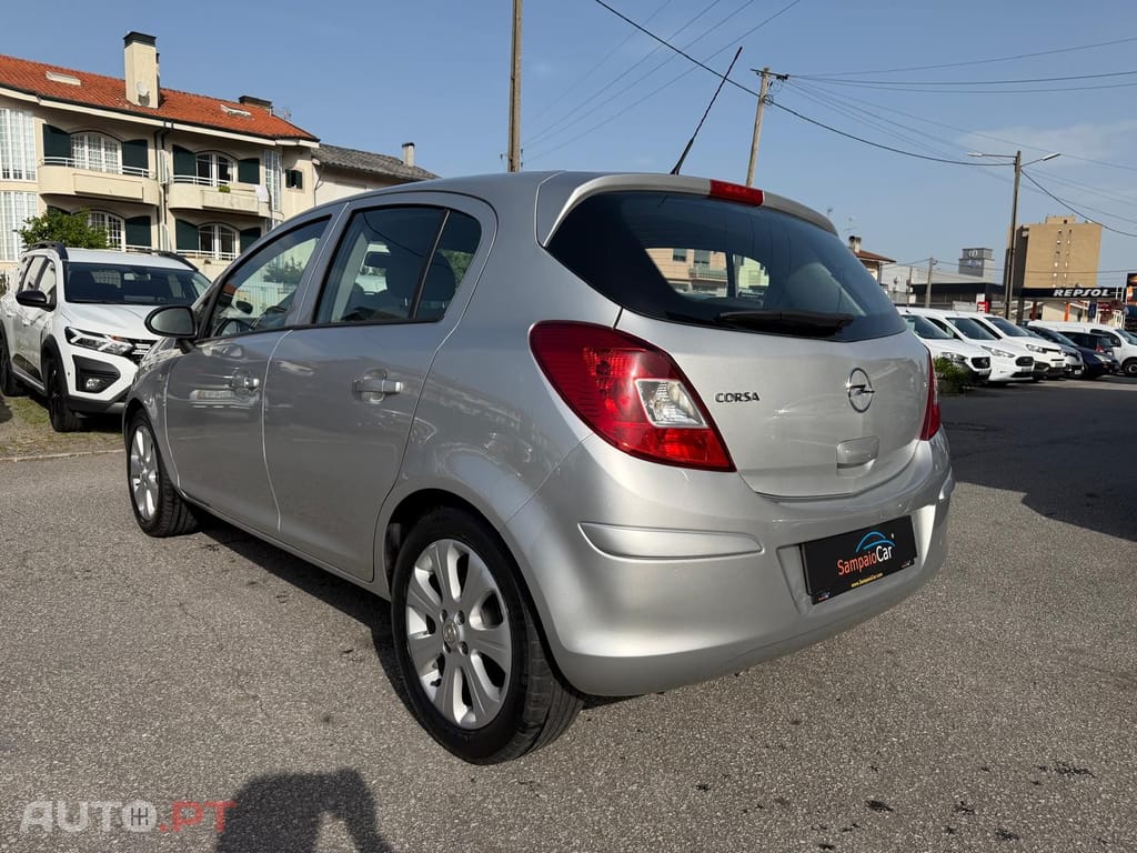 Opel Corsa 1.2 Enjoy Easytronic