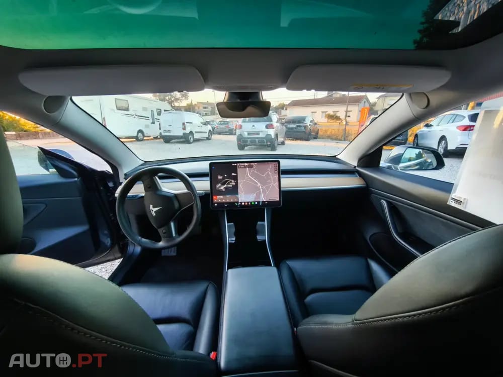 Tesla Model 3 Tração Traseira
