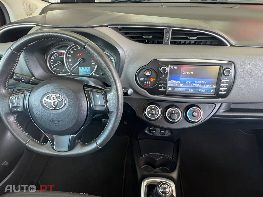 Toyota Yaris 1.0 VVT-I CONFORT