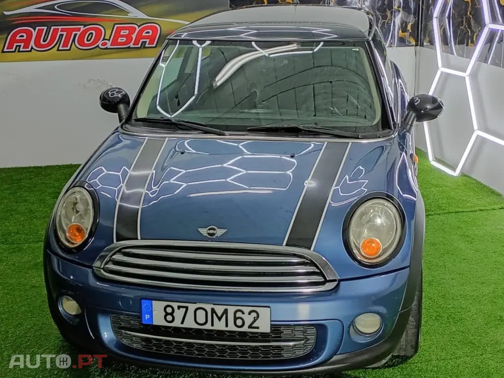 MINI Cooper Cooper D