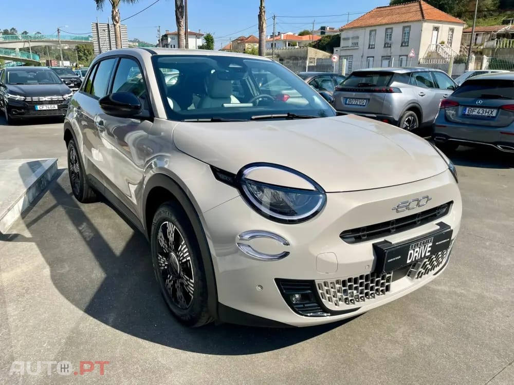 Fiat 600 1.2 Hybrid Icon