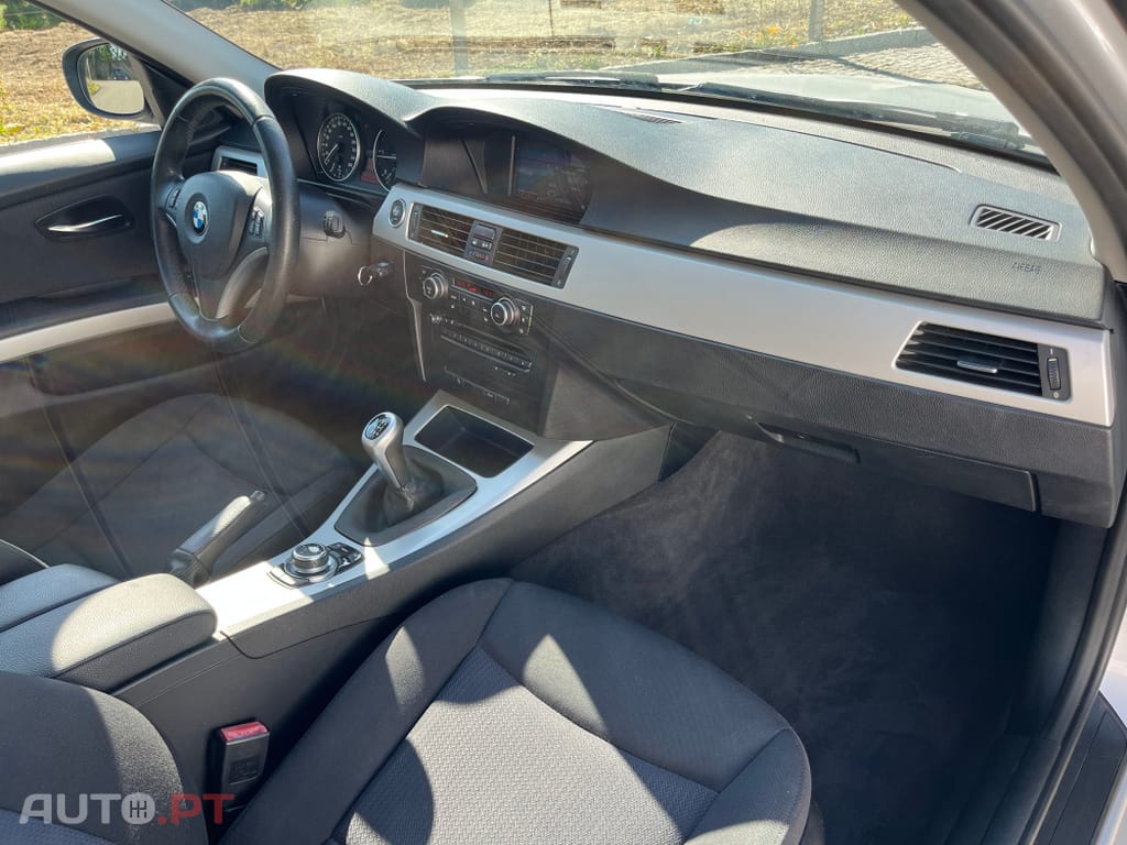 BMW 318 d Touring Line Sport
