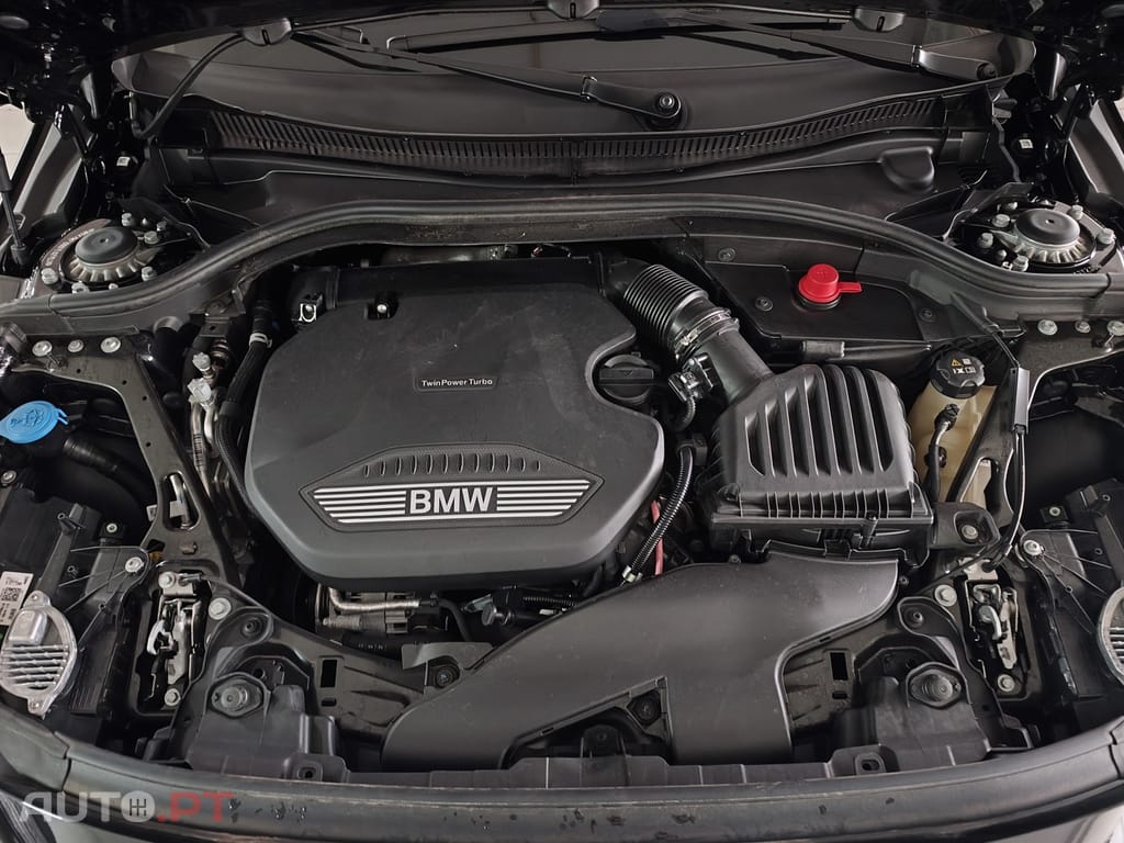 BMW 116 d Pack Desportivo M