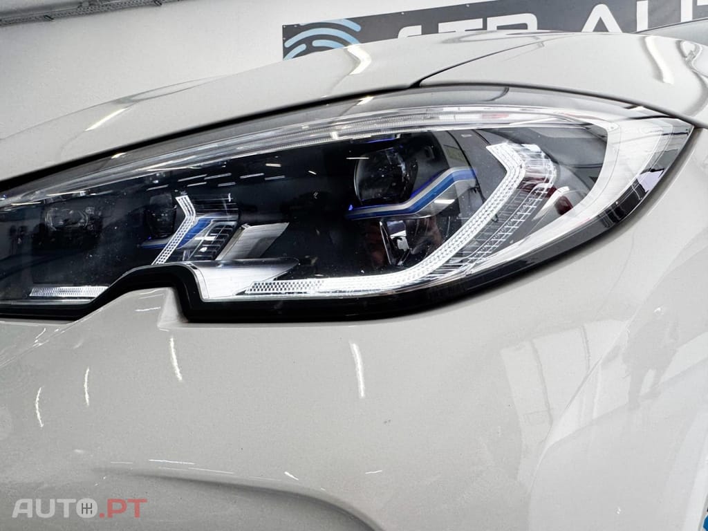 BMW 320 e Touring xDrive Auto Sport