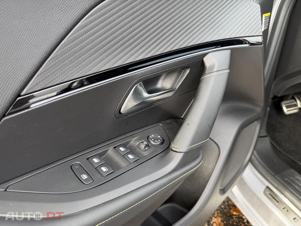 Peugeot 2008 1.2 PureTech GT Pack EAT8