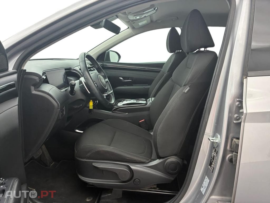 Hyundai Tucson 1.6 T-GDI HEV Business